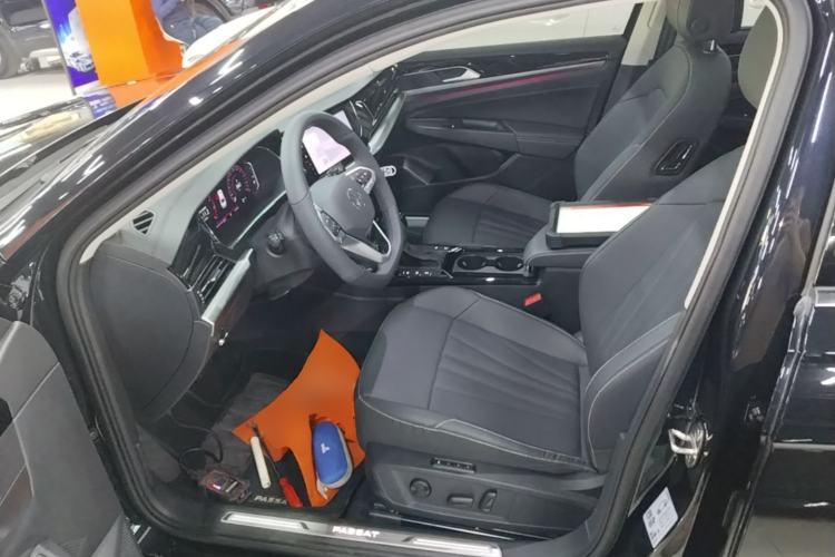 Used Volkswagen Passat 2026 Model, Outstanding 380TSI Xingkong Longyao Edition Left Front Seat