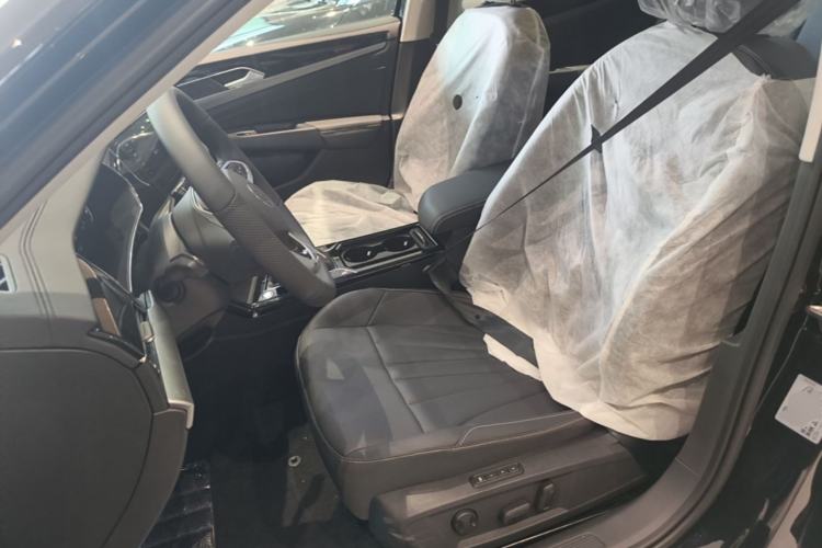 Used Volkswagen Passat 2026 Model, Outstanding 380TSI Xingkong Longteng Edition Left Front Seat