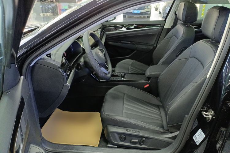 Used Volkswagen Passat 2026 Model, Outstanding 330TSI Elite Edition Left Front Seat