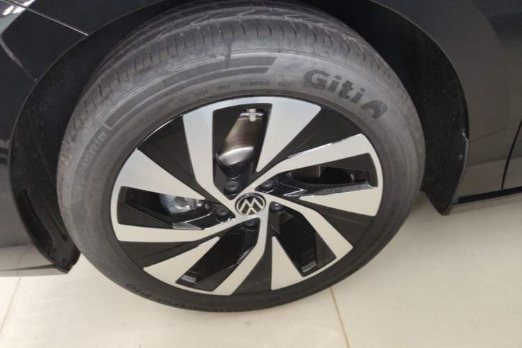 Used Volkswagen Passat 2026 Model, Pro 380TSI Xingkong Longyun Edition Left Front Wheel Hub