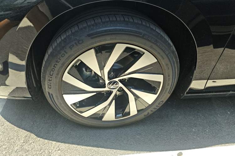 Used Volkswagen Passat 2026 Model, Pro 300TSI Longyao Edition Left Front Wheel Hub