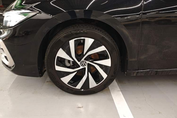 Used Volkswagen Passat 2026 Model, Pro 380TSI Xingkong Longyao Edition Left Front Wheel Hub
