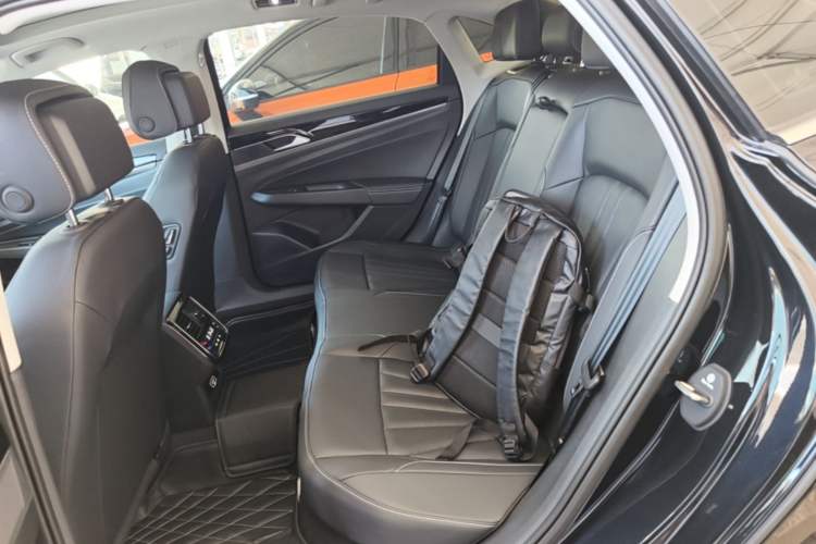 Used Volkswagen Passat 2026 Model, Outstanding 380TSI Xingkong Longteng Edition Left Rear Seat
