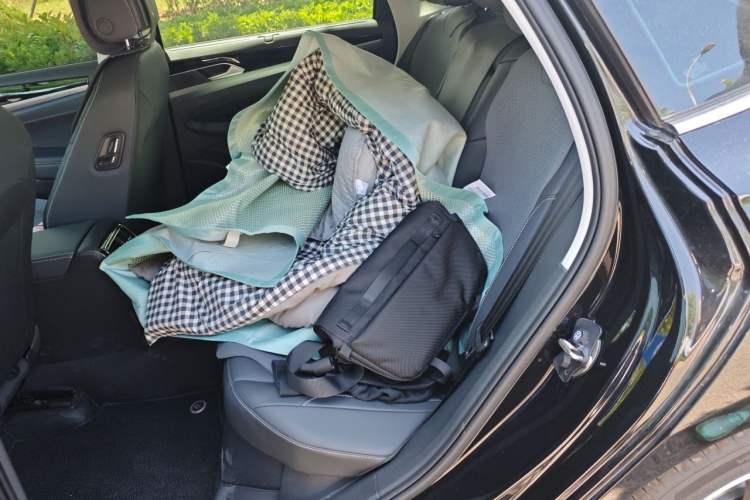 Used Volkswagen Passat 2026 Model, Outstanding 380TSI Xingkong Longyao Edition Left Rear Seat