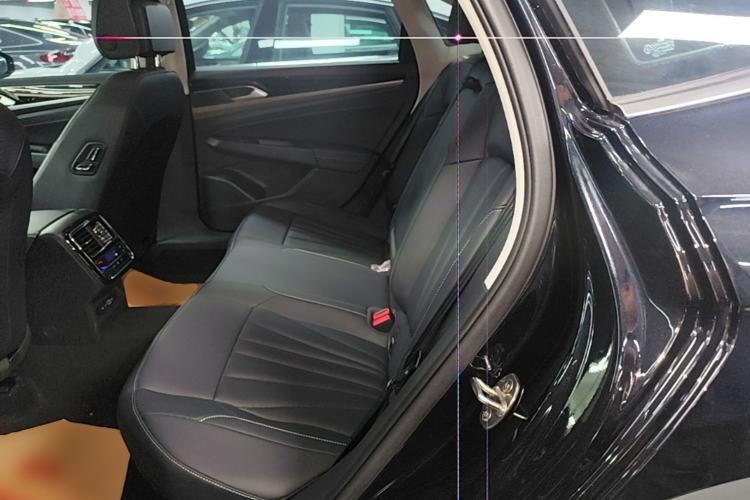 Used Volkswagen Passat 2026 Model, Outstanding 380TSI Longteng Edition Left Rear Seat