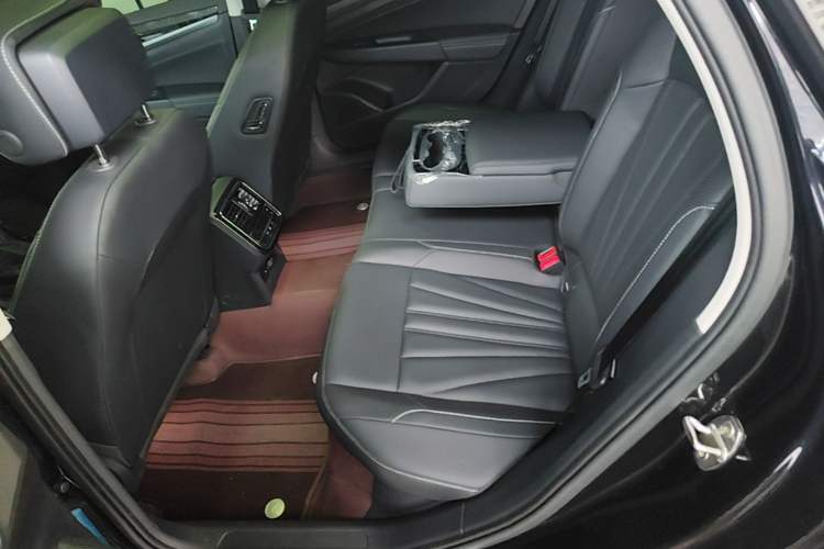 Used Volkswagen Passat 2026 Model, Outstanding 330TSI Elite Edition Left Rear Seat