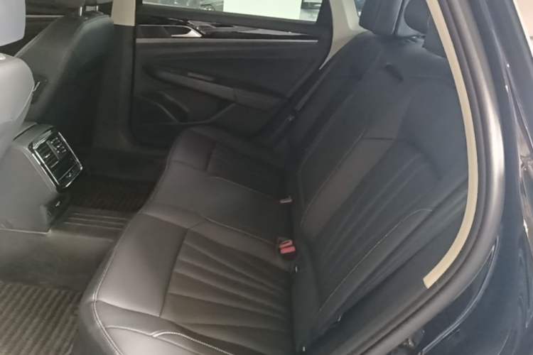 Used Volkswagen Passat 2026 Model, Outstanding 330TSI Elite Edition Left Rear Seat