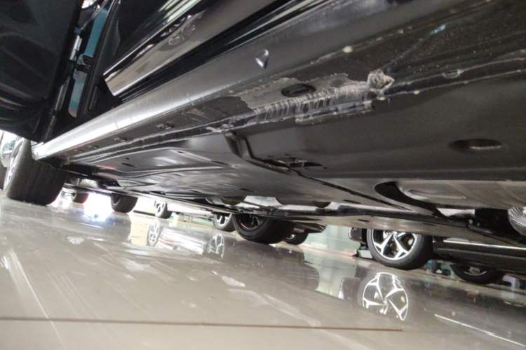 Used Volkswagen Passat 2026 Model, Outstanding 380TSI Xingkong Longteng Edition Left Side Sill