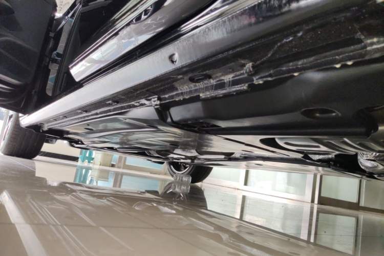 Used Volkswagen Passat 2026 Model, Outstanding 380TSI Xingkong Longteng Edition Left Side Sill