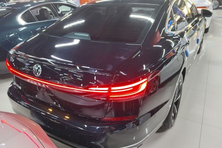 Used Volkswagen Passat 2026 Model, Outstanding 380TSI Xingkong Longyao Edition Rear
