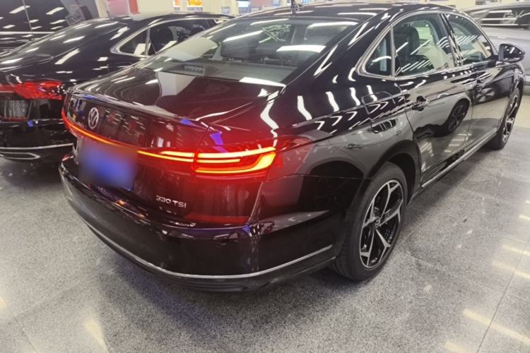Used Volkswagen Passat 2026 Model, Outstanding 330TSI Xingkong Elite Edition Rear Right 45 Deg