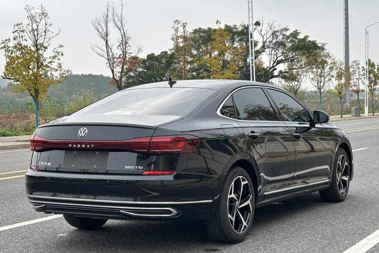 Used Volkswagen Passat 2026 Model, Outstanding 380TSI Xingkong Longteng Edition Rear Right 45 Deg