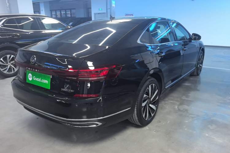 Used Volkswagen Passat 2026 Model, Outstanding 380TSI Longyao Edition Rear Right 45 Deg