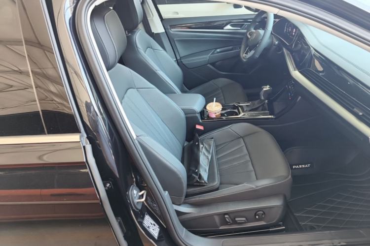 Used Volkswagen Passat 2026 Model, Outstanding 380TSI Xingkong Longteng Edition Right Front Seat