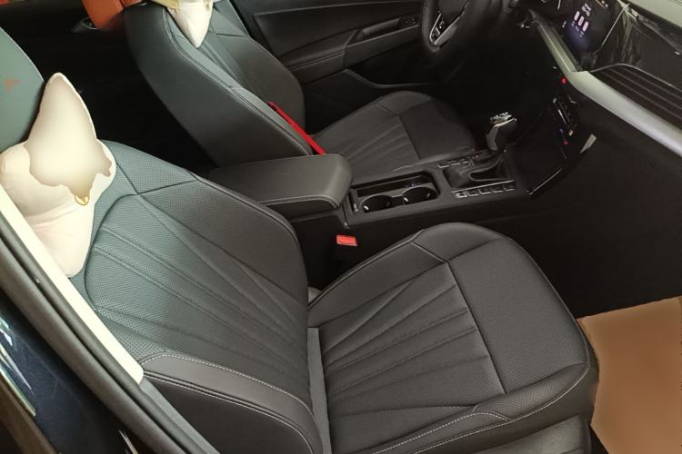 Used Volkswagen Passat 2026 Model, Outstanding 380TSI Xingkong Longteng Edition Right Front Seat