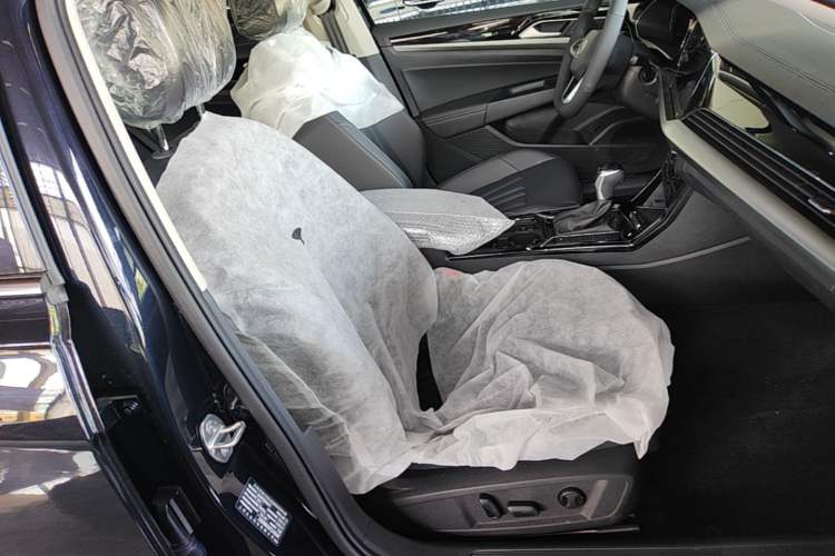 Used Volkswagen Passat 2026 Model, Outstanding 380TSI Xingkong Longteng Edition Right Front Seat