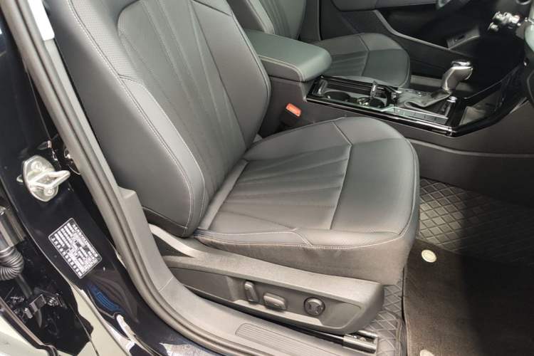 Used Volkswagen Passat 2026 Model, Outstanding 380TSI Xingkong Longteng Edition Right Front Seat