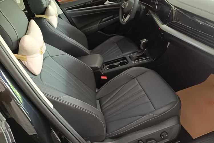 Used Volkswagen Passat 2026 Model, Outstanding 380TSI Xingkong Longteng Edition Right Front Seat