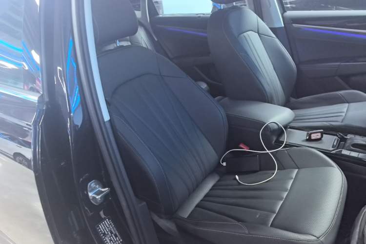 Used Volkswagen Passat 2026 Model, Outstanding 380TSI Longyao Edition Right Front Seat