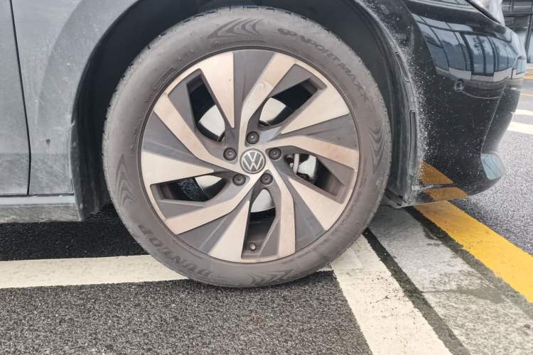 Used Volkswagen Passat 2026 Model, Pro 380TSI Longyun Edition Right Front Wheel Hub
