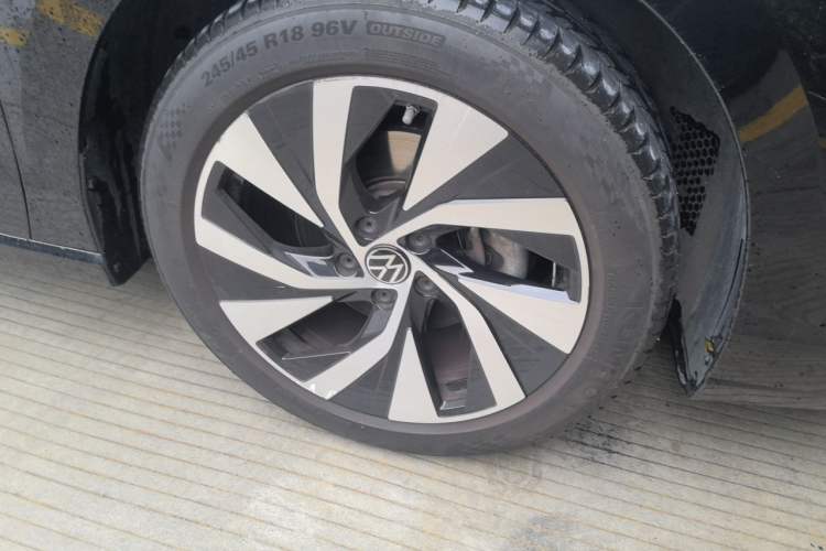 Used Volkswagen Passat 2026 Model, Pro 380TSI Xingkong Longyao Edition Right Front Wheel Hub