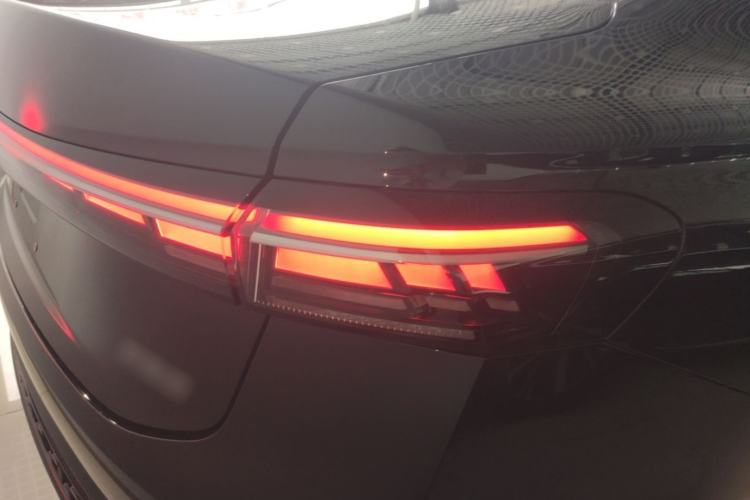 Used Volkswagen Passat 2026 Model, Pro 380TSI Xingkong Longyun Edition Right Rear Taillight