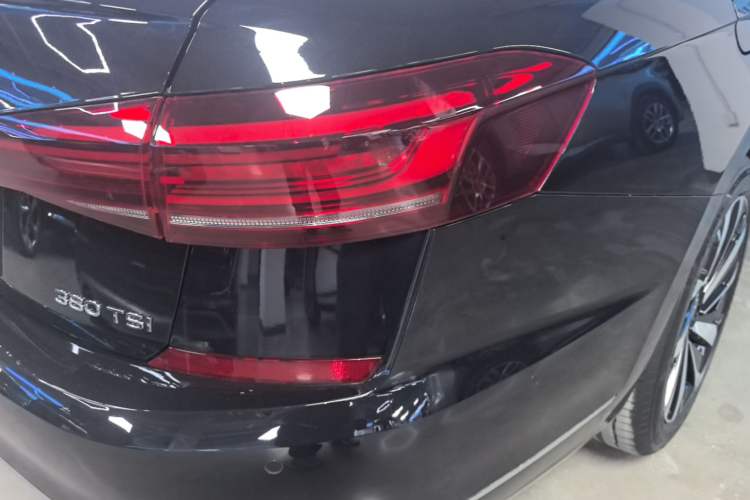 Used Volkswagen Passat 2026 Model, Outstanding 380TSI Longyao Edition Right Rear Taillight