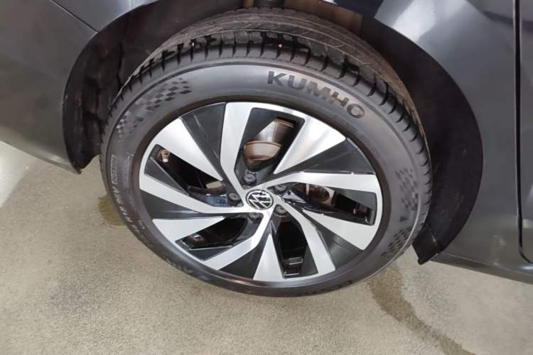 Used Volkswagen Passat 2026 Model, Pro 380TSI Xingkong Longyao Edition Right Rear Wheel Hub