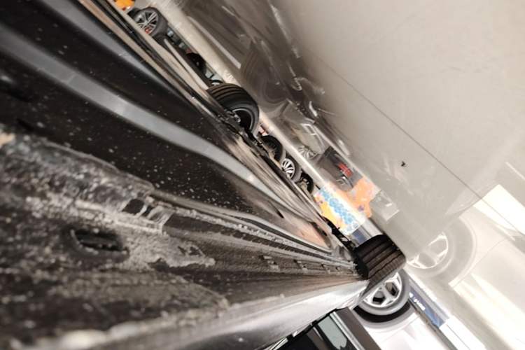 Used Volkswagen Passat 2026 Model, Outstanding 380TSI Longteng Edition Right Side Sill