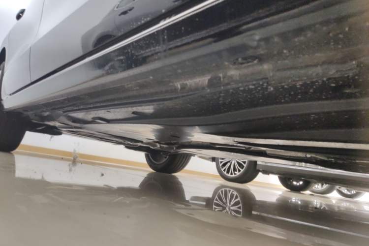 Used Volkswagen Passat 2026 Model, Pro 380TSI Xingkong Longyun Edition Right Side Sill