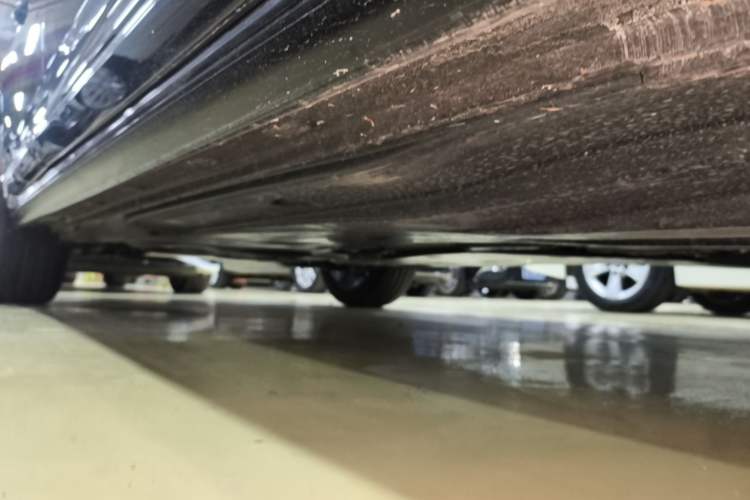 Used Volkswagen Passat 2026 Model, Outstanding 380TSI Xingkong Longteng Edition Right Side Sill