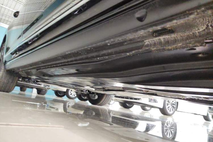 Used Volkswagen Passat 2026 Model, Outstanding 380TSI Xingkong Longteng Edition Right Side Sill