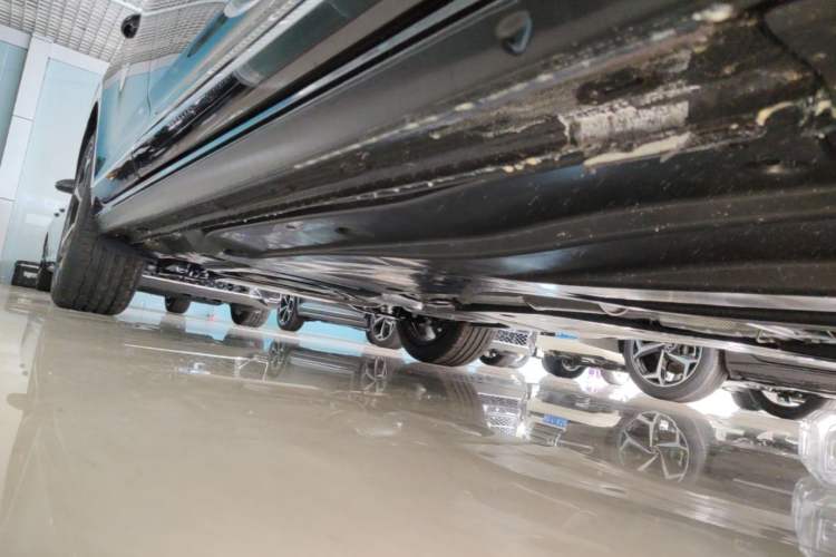 Used Volkswagen Passat 2026 Model, Outstanding 380TSI Xingkong Longteng Edition Right Side Sill