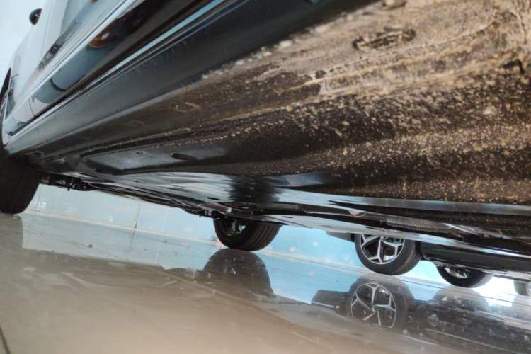 Used Volkswagen Passat 2026 Model, Outstanding 380TSI Xingkong Longteng Edition Right Side Sill