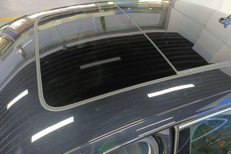 Used Volkswagen Passat 2026 Model, Outstanding 330TSI Elite Edition Roof