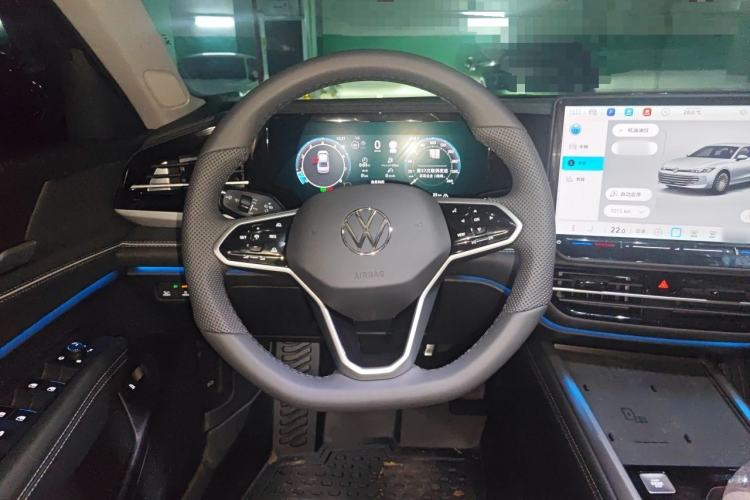 Used Volkswagen Passat 2026 Model, Pro 300TSI Xingkong Longyao Edition Steering Wheel