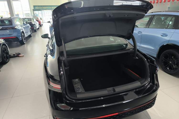 Used Volkswagen Passat 2026 Model, Pro 380TSI Xingkong Longzun Edition Trunk