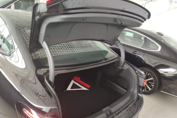 Used Volkswagen Passat 2026 Model, Pro 380TSI Xingkong Longyun Edition Trunk