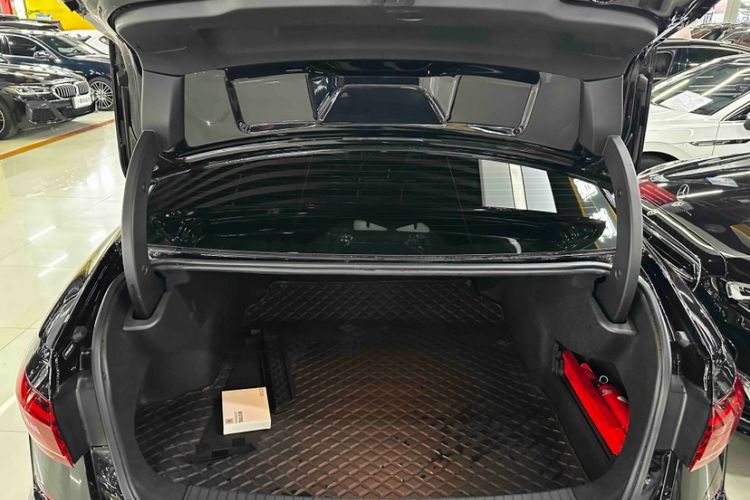 Used Volkswagen Passat 2026 Model, Outstanding 380TSI Xingkong Longteng Edition Trunk