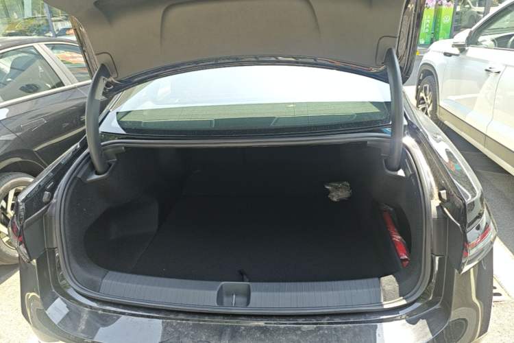 Used Volkswagen Passat 2026 Model, Pro 300TSI Longyao Edition Trunk