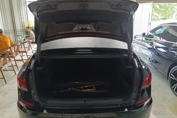 Used Volkswagen Passat 2026 Model, Outstanding 380TSI Xingkong Longteng Edition Trunk