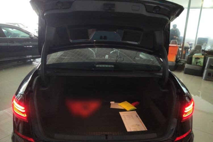 Used Volkswagen Passat 2026 Model, Outstanding 380TSI Xingkong Longteng Edition Trunk