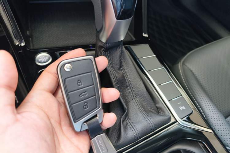Used Volkswagen Passat 2026 Model, Outstanding 380TSI Xingkong Longteng Edition Vehicle Key