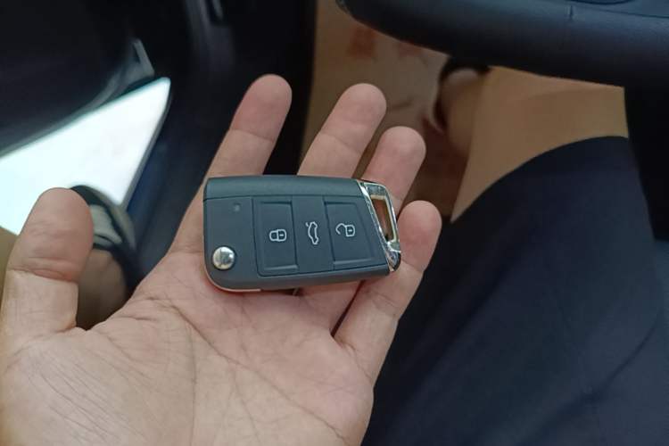 Used Volkswagen Passat 2026 Model, Outstanding 380TSI Xingkong Longteng Edition Vehicle Key