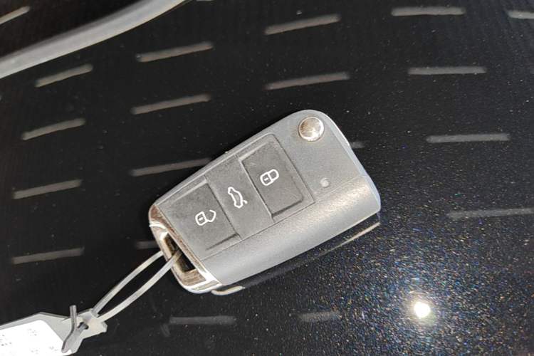 Used Volkswagen Passat 2026 Model, Outstanding 380TSI Xingkong Longteng Edition Vehicle Key