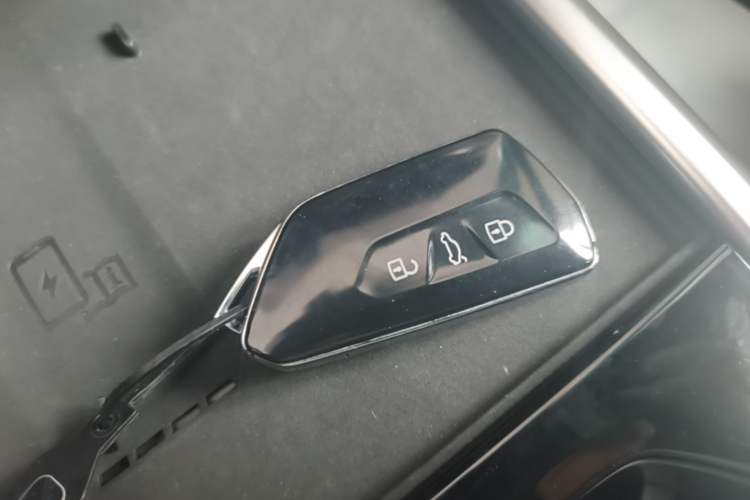 Used Volkswagen Passat 2026 Model, Pro 380TSI Xingkong Longzun Edition Vehicle Key