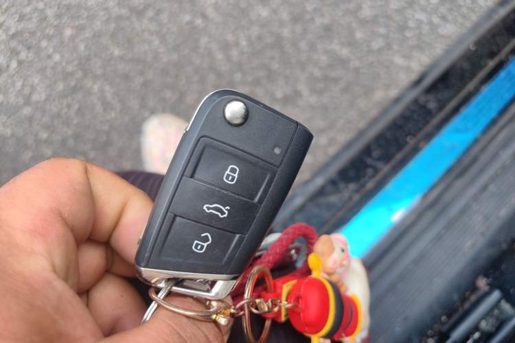 Used Volkswagen Passat 2026 Model, Outstanding 380TSI Xingkong Longteng Edition Vehicle Key