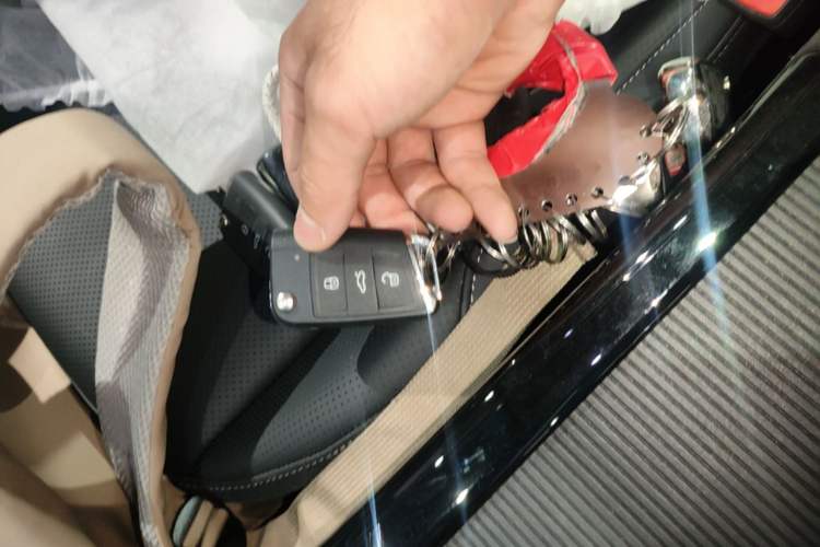 Used Volkswagen Passat 2026 Model, Outstanding 380TSI Xingkong Longteng Edition Vehicle Key