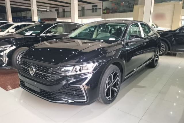 Used Volkswagen Passat 2026 Model, Outstanding 380TSI Xingkong Longteng Edition