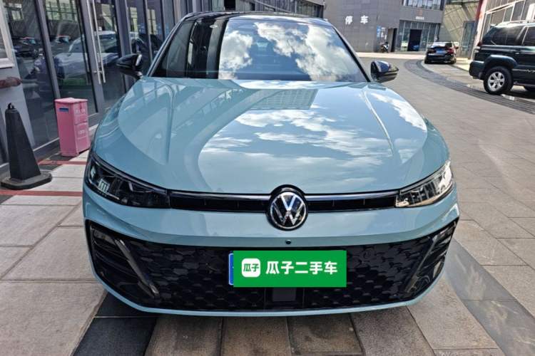 Used Volkswagen Passat 2026 Model, Pro 380TSI Xingkong Longzun Edition Front